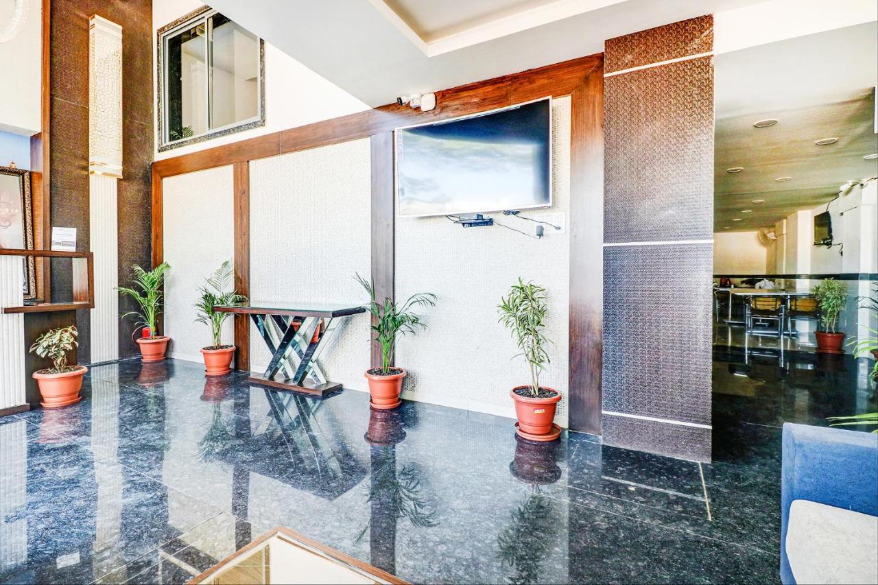 Fabhotel Pishori Inn Индор Екстериор снимка