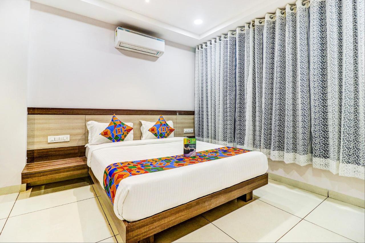 Fabhotel Pishori Inn Индор Екстериор снимка